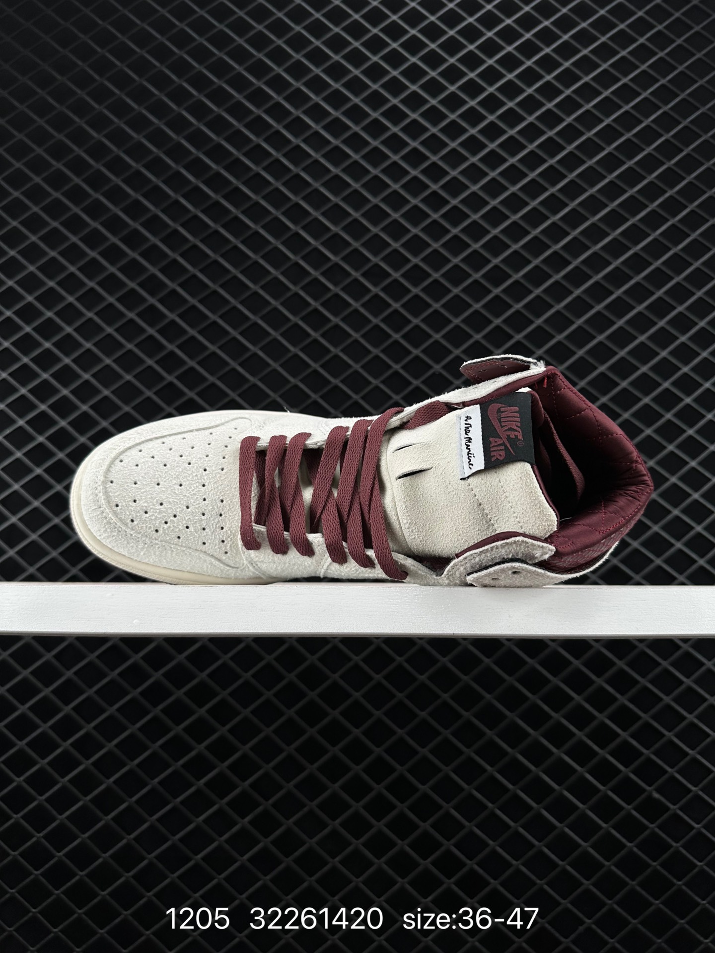 Air Jordan 1 Mid AJ1